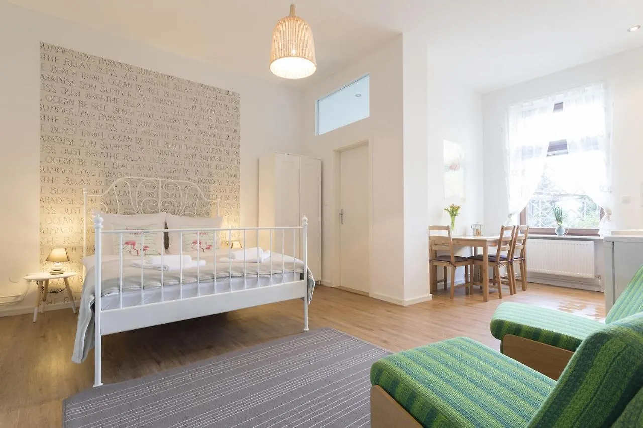 Stylish & Cosy Apartment In Berlin, Wifi